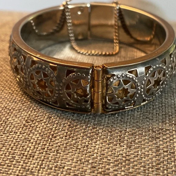 Vintage Two-tone Star/Floral Braclet - Picture 4 of 6